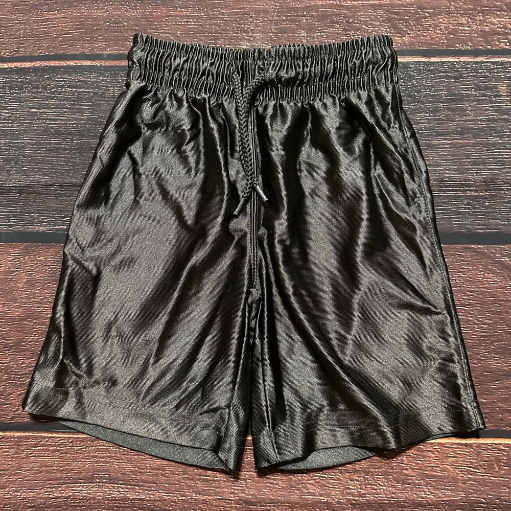 5 for $10 The Childrens Place Boys Active Shorts Size 4